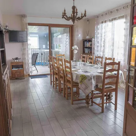 Holiday home Des Champs *